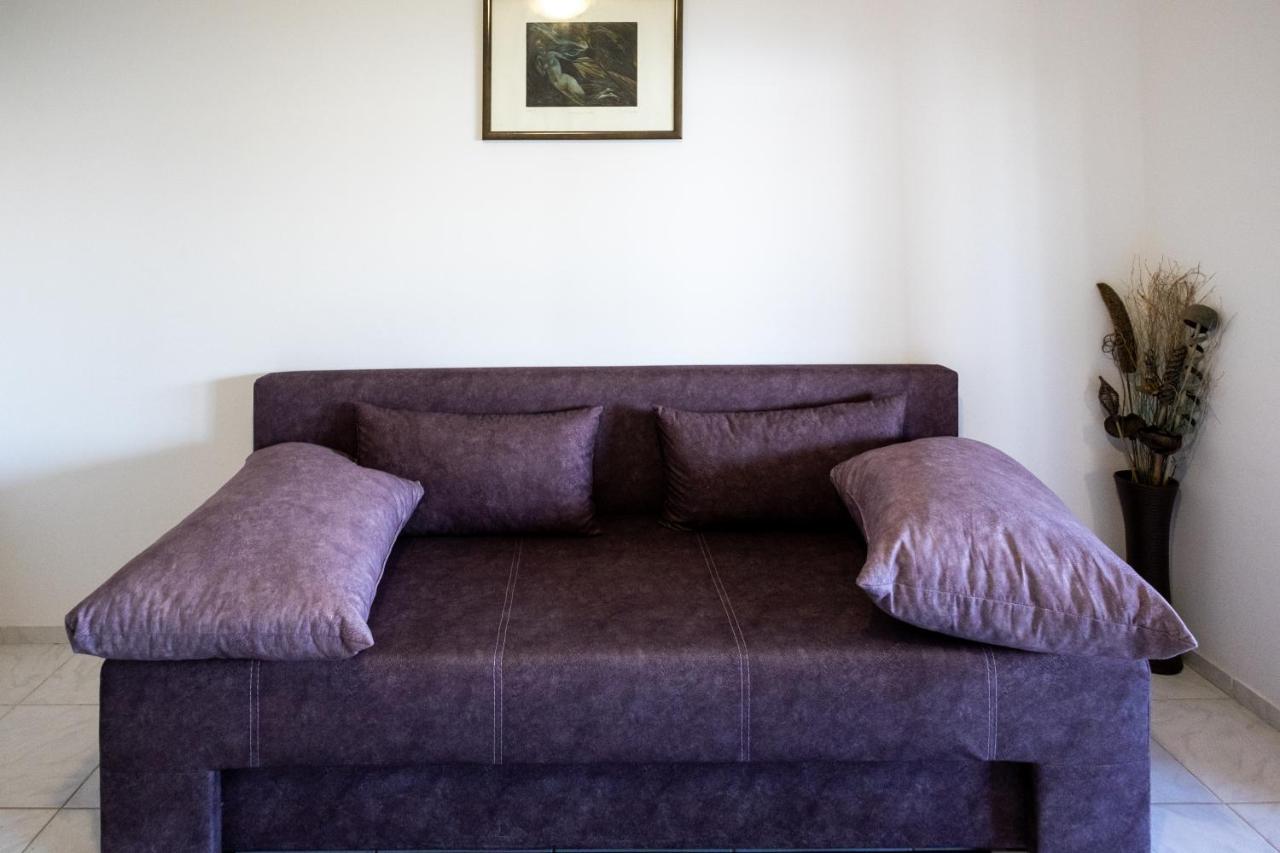 Apartmani Suzana Klenovica Eksteriør billede